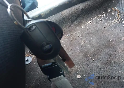 2011 Ford Fusion Se z USA, uszkodzony, nr VIN 3FAHP0HA5BR323688